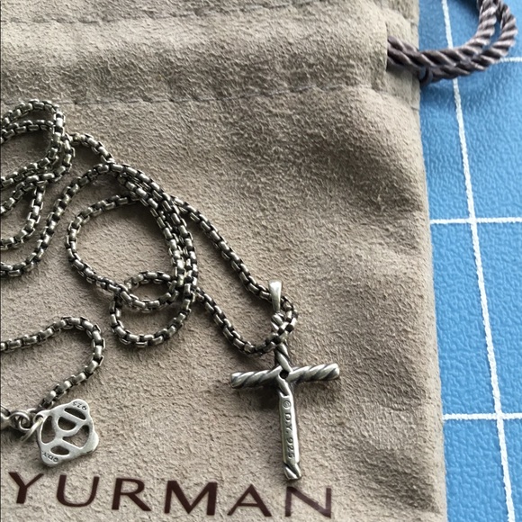 David Yurman Diamond Cross Pendant and Chain EUC see photos - Picture 4 of 10